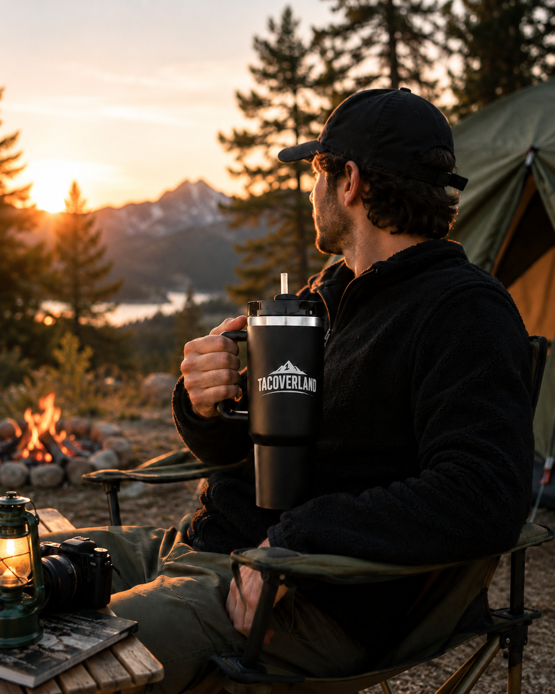 BLACK TUMBLERS