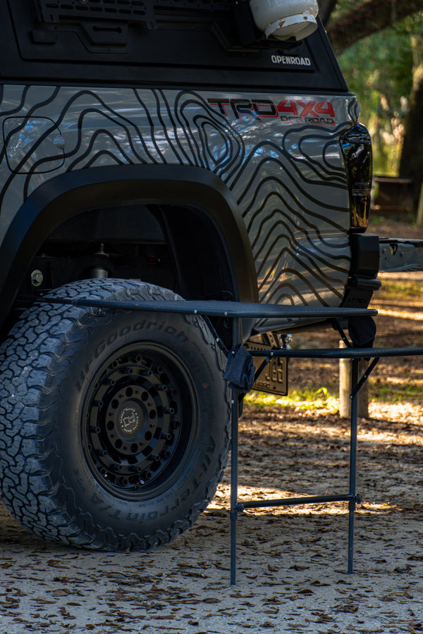 Camping Table with Tire Mount – Adjustable Height & Quick-Fold Design
